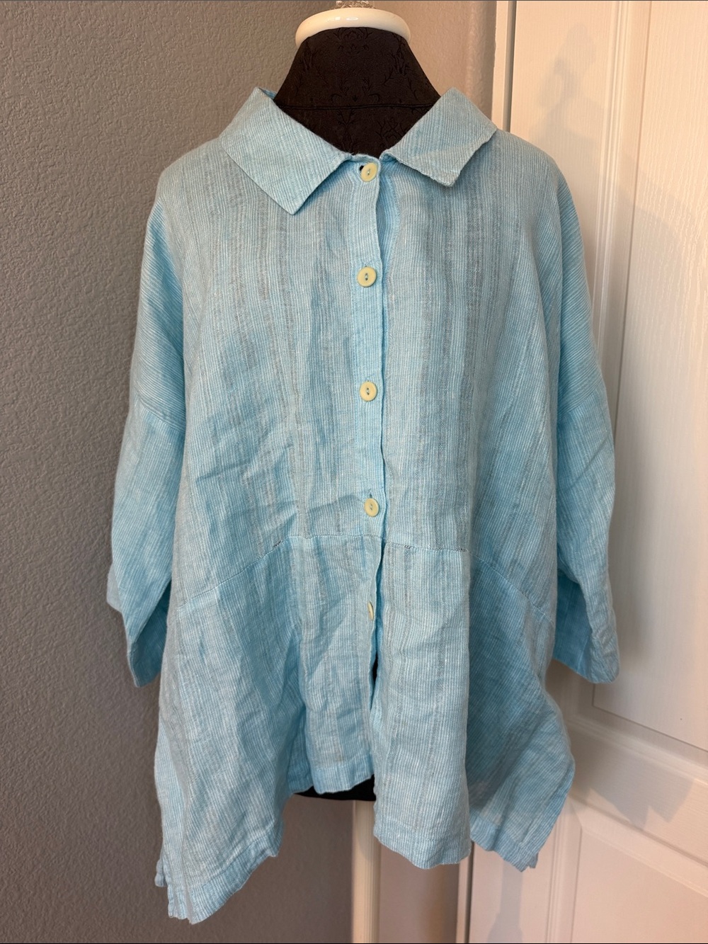 Flax Light Blue 100% Linen Button-Front Oversized Boxy Top Size Medium